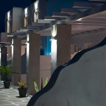 Mykonos Petra Suites&rooms 호텔 *