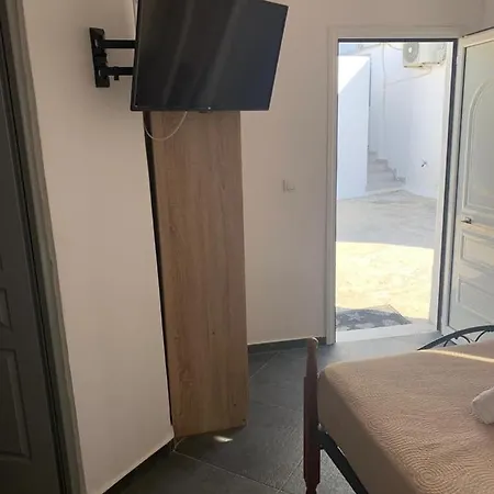 Mykonos Petra Suites&rooms ホテル *